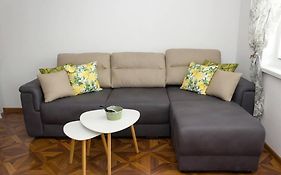 Perfect Summer Vacation Rental - One-Bedroom Flat By Flat Mаnager