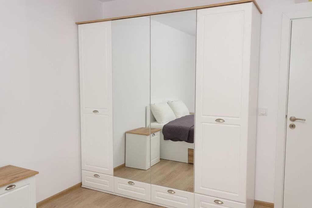 Perfect Summer Vacation Rental - One-Bedroom Flat By Flat Mаnager Топола Екстериор снимка