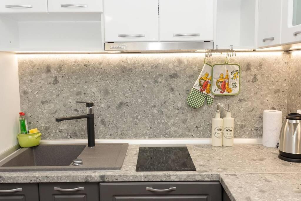 Perfect Summer Vacation Rental - One-Bedroom Flat By Flat Mаnager Топола Екстериор снимка